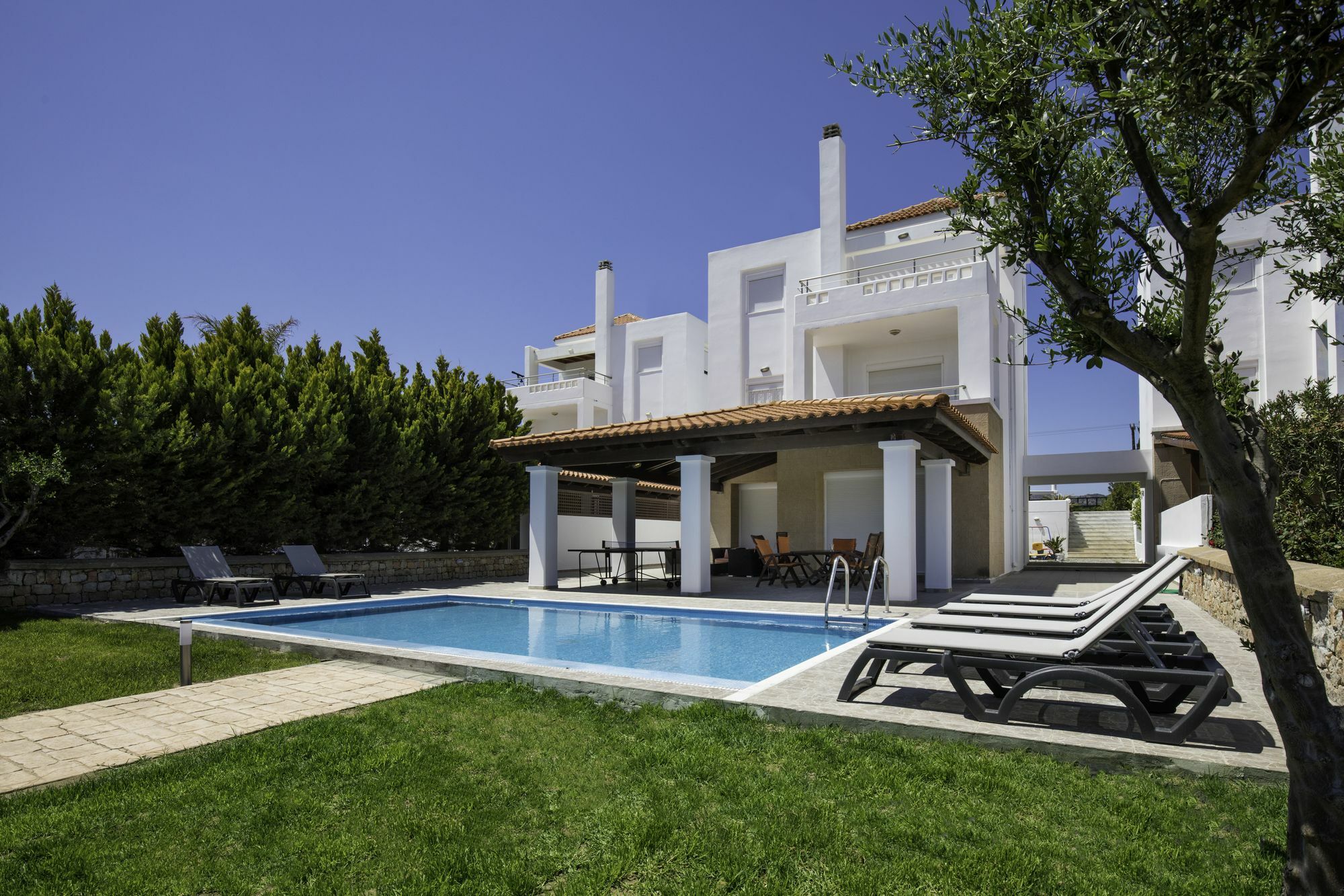 Antonoglou - Waterfront Luxury Retreat Lachania