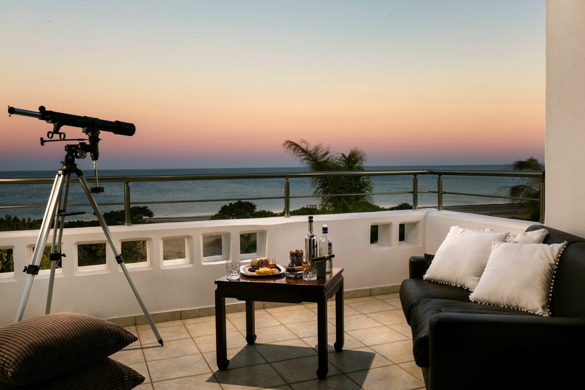 Antonoglou - Waterfront Luxury Retreat * Lachania